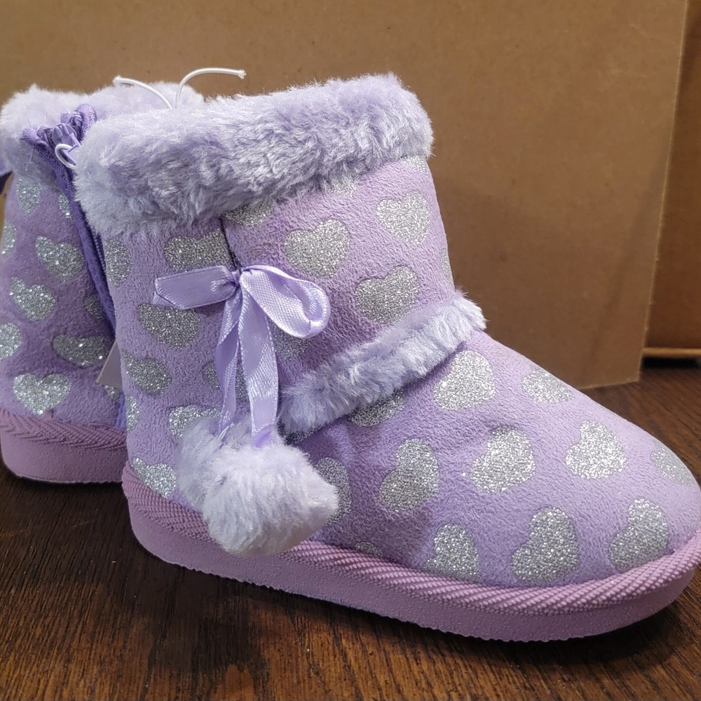 NWT Purple Heart Patterned Boots with Silver Accents Toddler Size 8